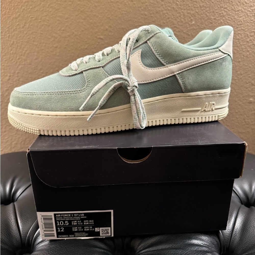 Nike Air Force 1 '07 LV8 "Certified Fresh" Men's Shoe DO9801-300 - Picture 5 of 6